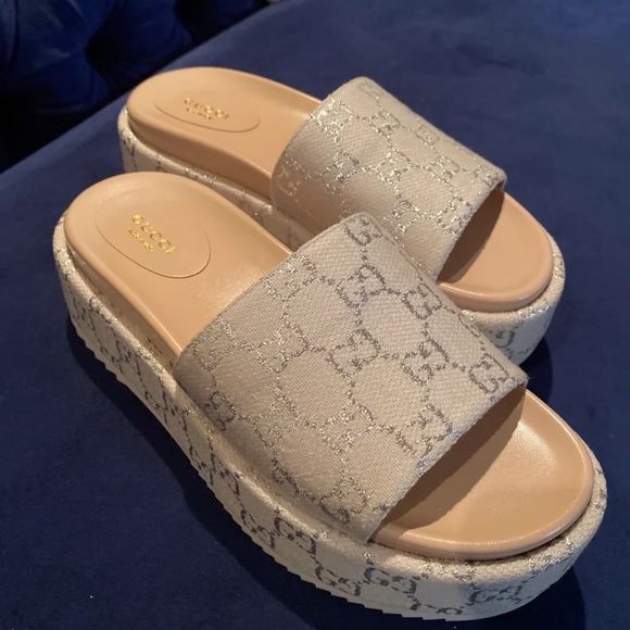 Gucci Slides - Picture 4 of 6